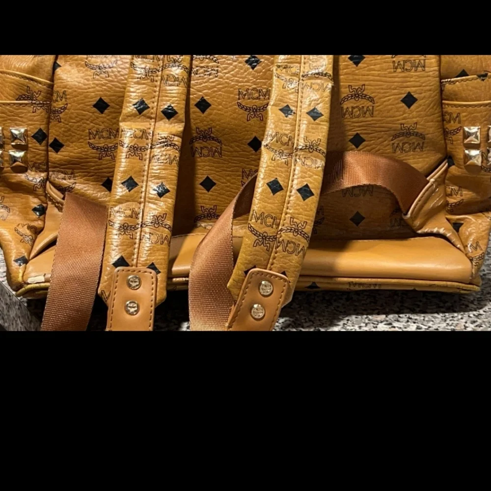 Light brown bookbag - Picture 4 of 7